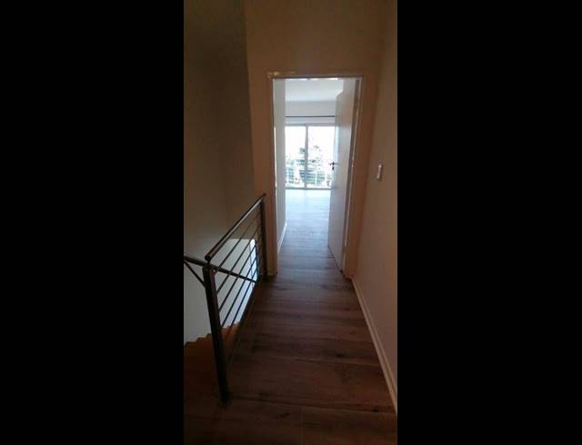 2 BEDROOM FLAT TO LET IN RIVIERA